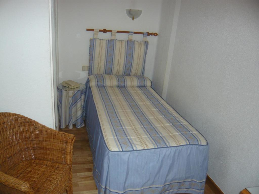 Hostal Triana Madrid Room photo